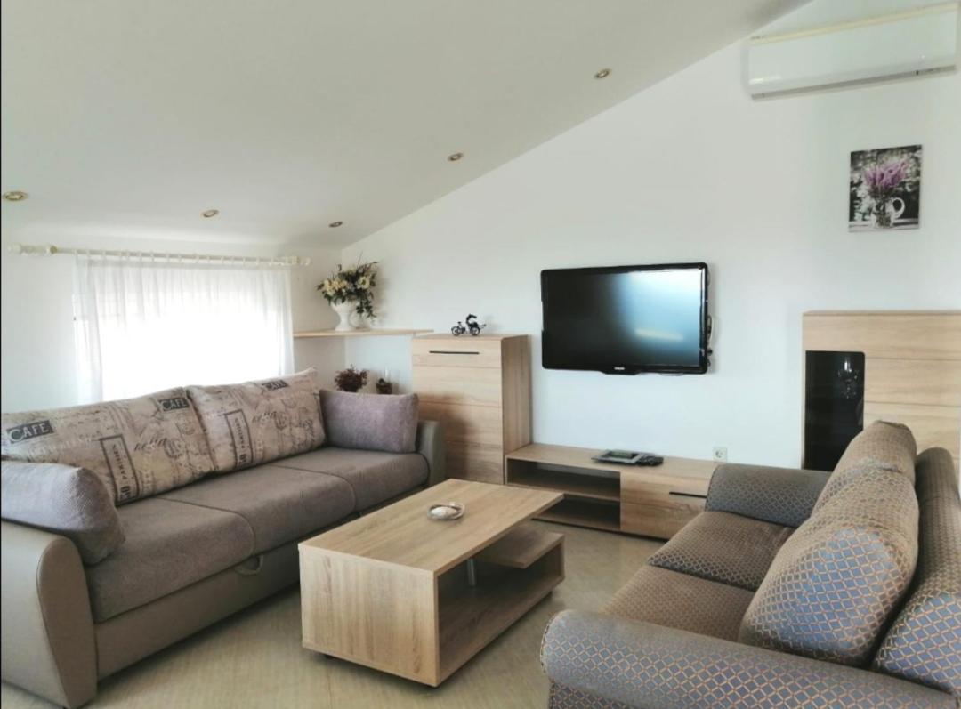 Lovely Sea View House In Malinska Island Krk Esterno foto