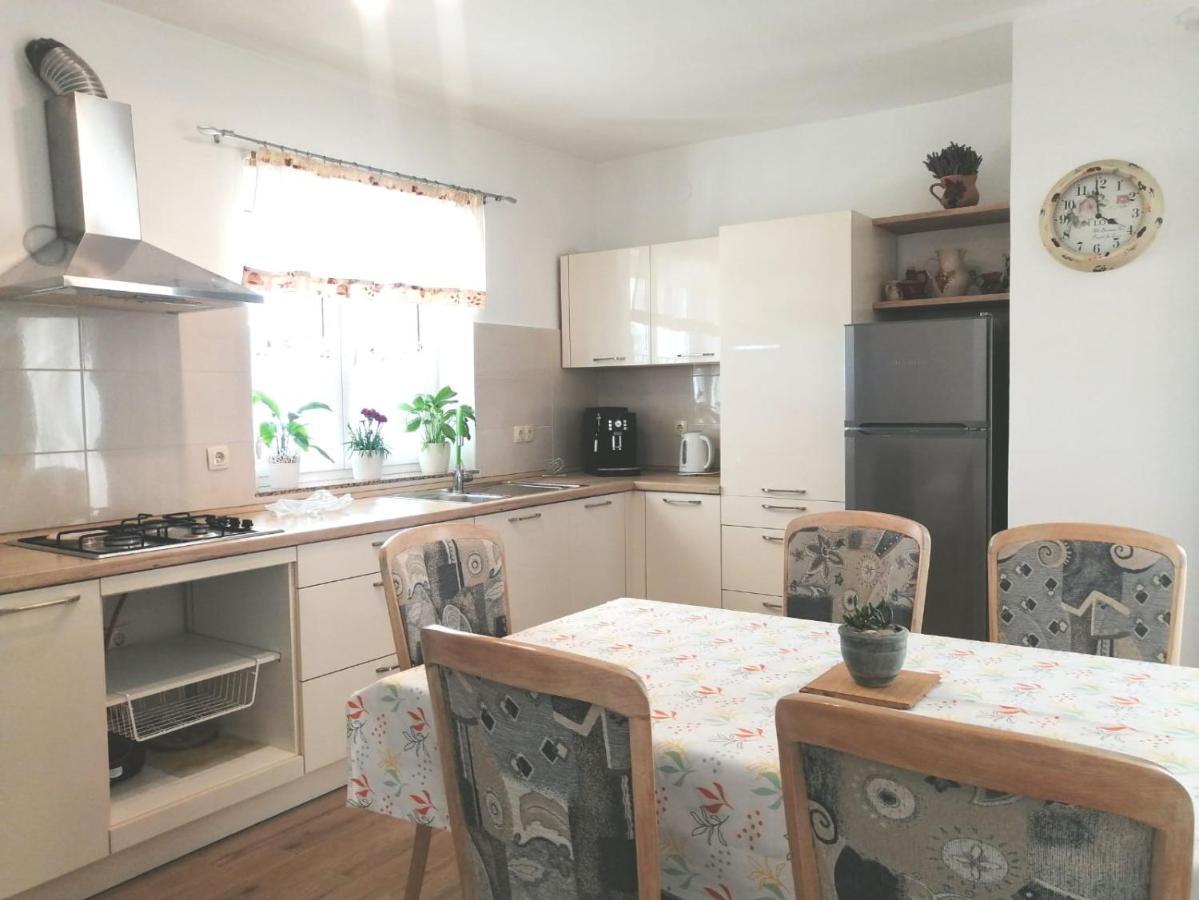 Lovely Sea View House In Malinska Island Krk Esterno foto